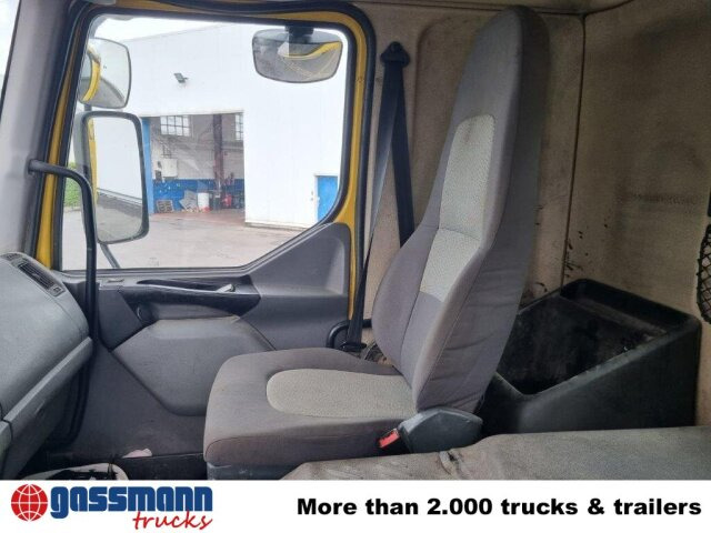 Renault Kerax 380.26 6x4, Bordmatik links - Caminhão basculante: foto 3 Renault Kerax 380.26 6x4, Bordmatik links - Caminhão basculante: foto 3