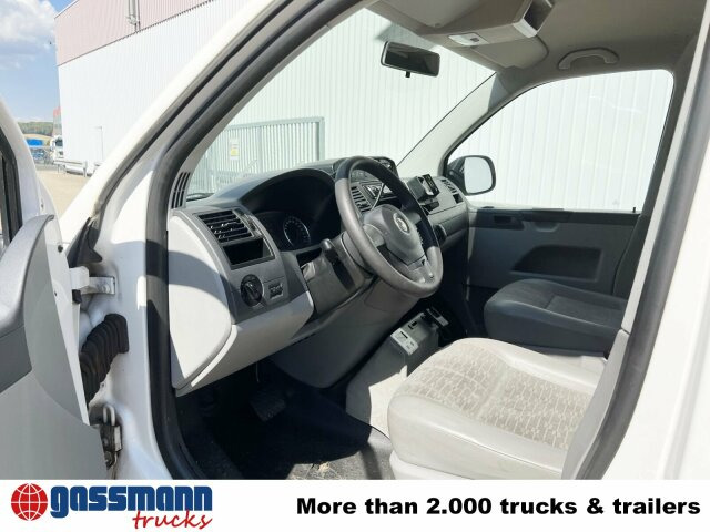 Volkswagen T5 2.0 TDI 4x2, Krankenwagen - Ambulância: foto 3 Volkswagen T5 2.0 TDI 4x2, Krankenwagen - Ambulância: foto 3