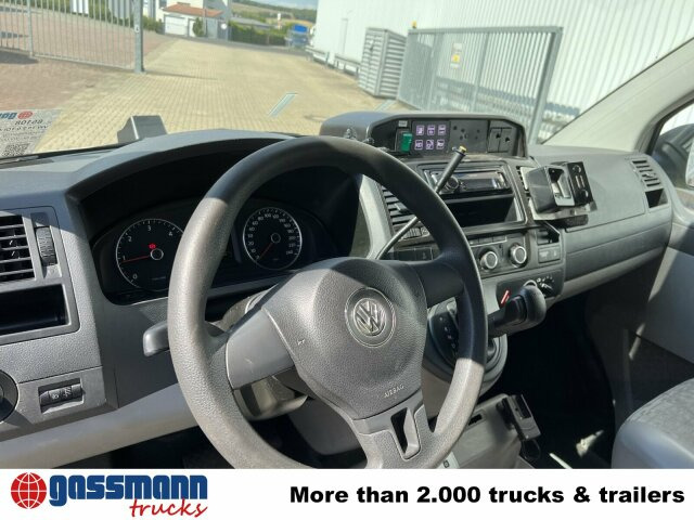 Volkswagen T5 2.0 TDI 4x2, Krankenwagen - Ambulância: foto 4 Volkswagen T5 2.0 TDI 4x2, Krankenwagen - Ambulância: foto 4