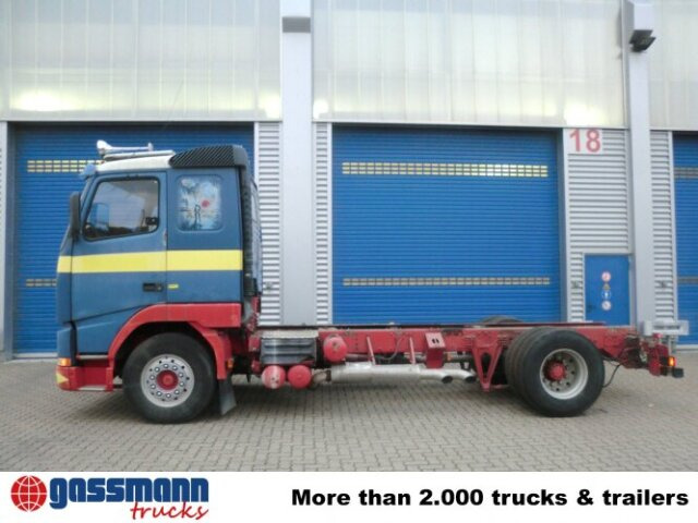 Volvo FH New 12-420 4x2 - Caminhão chassi: foto 3 Volvo FH New 12-420 4x2 - Caminhão chassi: foto 3