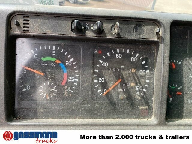 Volvo FM12-420 4x2 mit Heckkran Jonsered 1090, - Caminhão basculante, Caminhão grua: foto 4 Volvo FM12-420 4x2 mit Heckkran Jonsered 1090, - Caminhão basculante, Caminhão grua: foto 4