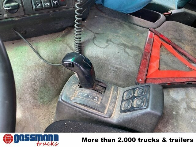 Volvo FM12-420 4x2 mit Heckkran Jonsered 1090, - Caminhão basculante, Caminhão grua: foto 5 Volvo FM12-420 4x2 mit Heckkran Jonsered 1090, - Caminhão basculante, Caminhão grua: foto 5