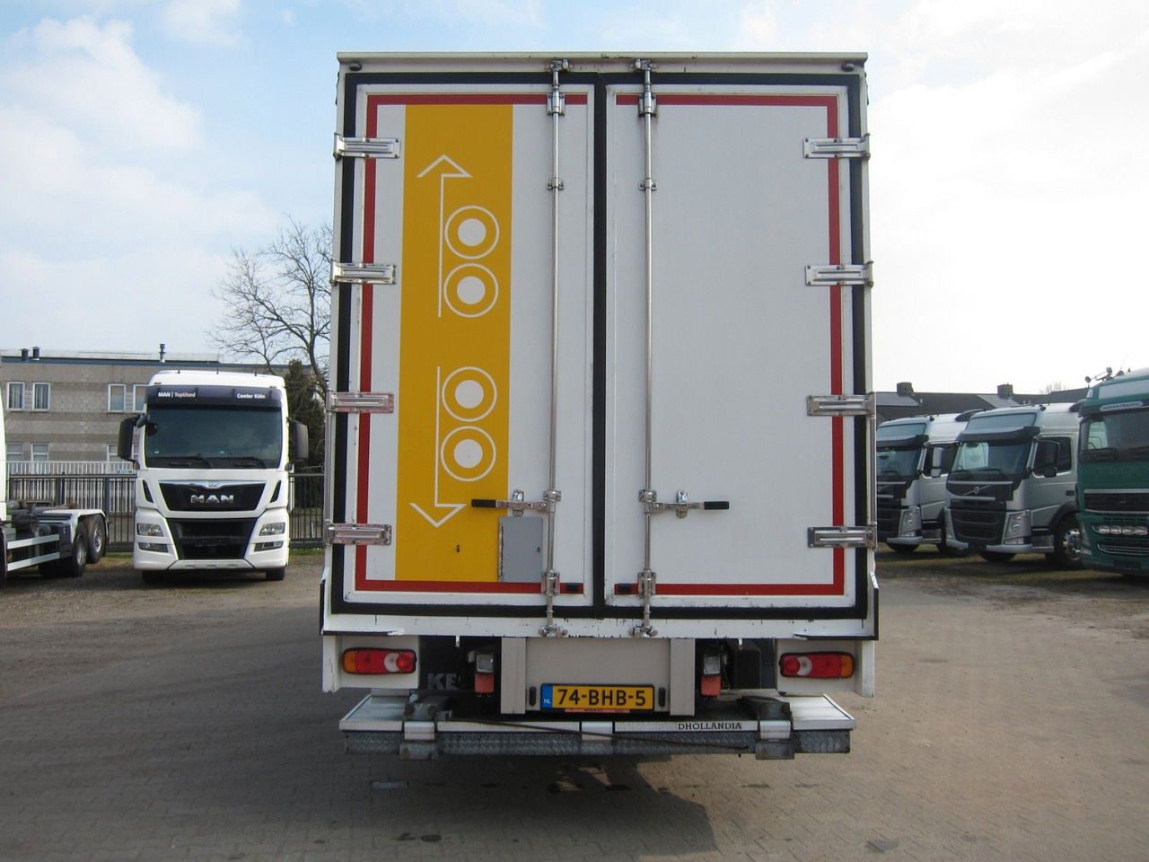 Renault D16-240 Schiebeplane Türen Faltbare LBW E6 Top! - Caminhão com lona: foto 4 Renault D16-240 Schiebeplane Türen Faltbare LBW E6 Top! - Caminhão com lona: foto 4