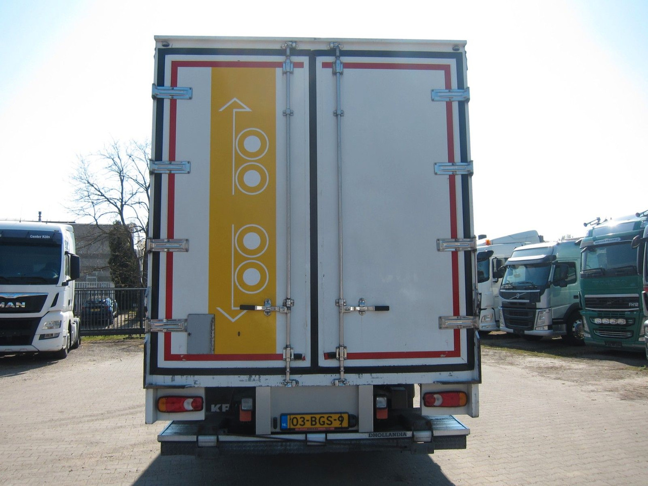 Renault D16-240 Schiebeplane Türen Faltbare LBW E6 Top! - Caminhão com lona: foto 4 Renault D16-240 Schiebeplane Türen Faltbare LBW E6 Top! - Caminhão com lona: foto 4