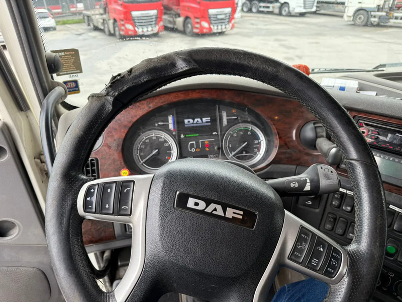 DAF XF 510 Ginaf 8x4*4 - Tipper - Euro 6 - Steering axle - Steel front suspension - Caminhão basculante: foto 4 DAF XF 510 Ginaf 8x4*4 - Tipper - Euro 6 - Steering axle - Steel front suspension - Caminhão basculante: foto 4