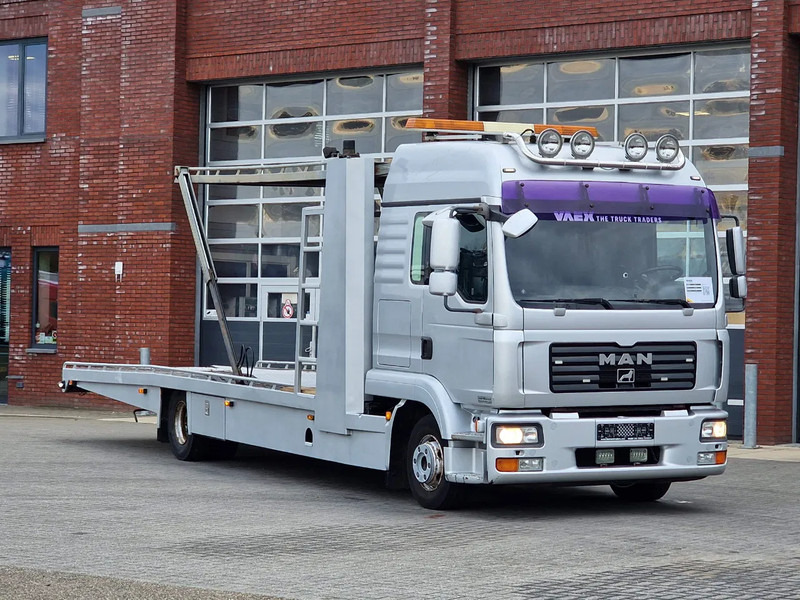 MAN TGL 12.240 4x2 Cartransporter - 12T - AS Tronic - Hydraulic deck - Sleeper cab - Caminhão transporte de veículos: foto 2 MAN TGL 12.240 4x2 Cartransporter - 12T - AS Tronic - Hydraulic deck - Sleeper cab - Caminhão transporte de veículos: foto 2