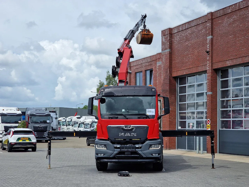 MAN TGS 26.360 6x4 Hydrodrive / Crane HMF1920K-RCS / 3 way tipper HMF / Low KM 110.700! - Caminhão grua: foto 2 MAN TGS 26.360 6x4 Hydrodrive / Crane HMF1920K-RCS / 3 way tipper HMF / Low KM 110.700! - Caminhão grua: foto 2