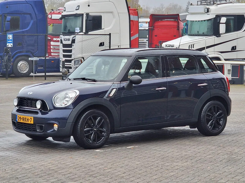 MINI Countryman Cooper S - Leather - 135 kw - Hatchback: foto 3 MINI Countryman Cooper S - Leather - 135 kw - Hatchback: foto 3