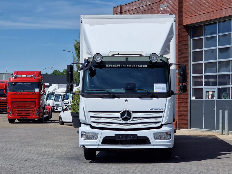 Mercedes-Benz Atego 1524 Box with sidedoors - Zepro loadlift - Full air - Euro 6 - Automatic - Camera system - Caminhão furgão: foto 2 Mercedes-Benz Atego 1524 Box with sidedoors - Zepro loadlift - Full air - Euro 6 - Automatic - Camera system - Caminhão furgão: foto 2