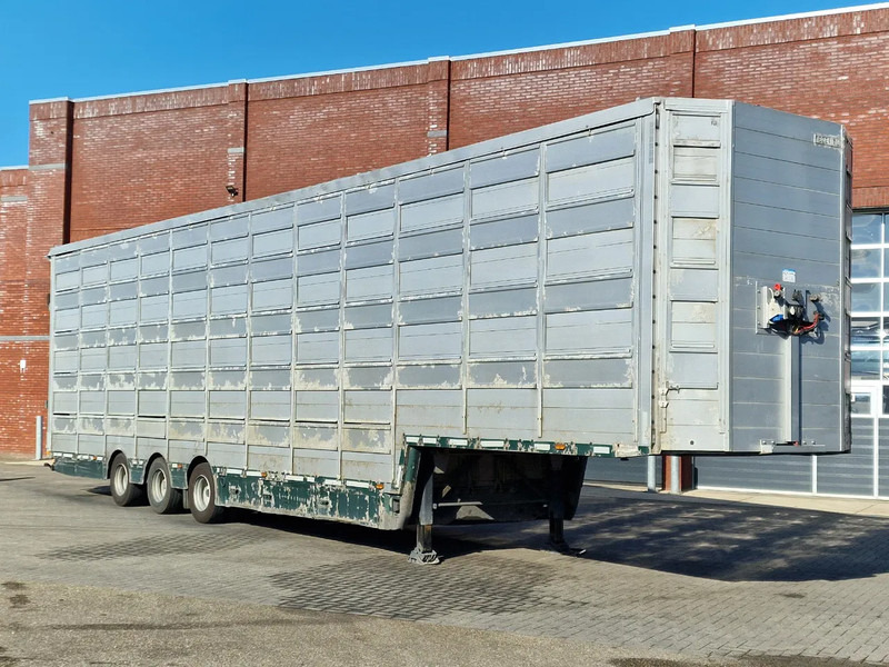 Pezzaioli 5 deck livestock trailer - Water & Ventilation - Loadlift - Folding floors - BPW Axle - 155M3 - Semireboque transporte de gado: foto 2 Pezzaioli 5 deck livestock trailer - Water & Ventilation - Loadlift - Folding floors - BPW Axle - 155M3 - Semireboque transporte de gado: foto 2