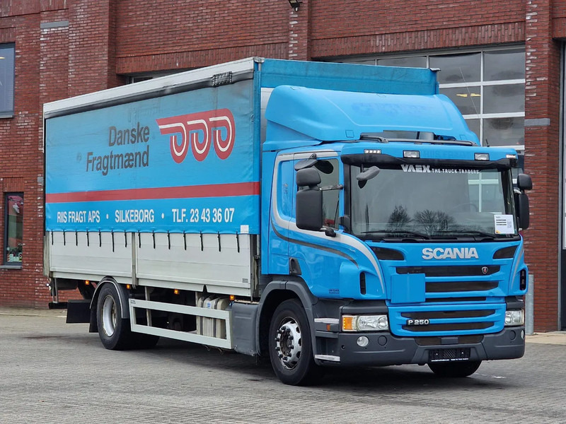 Scania P250 4x2 - Loadlift - Side boards - Full air - Euro 6 - Caminhão com lona: foto 1 Scania P250 4x2 - Loadlift - Side boards - Full air - Euro 6 - Caminhão com lona: foto 1
