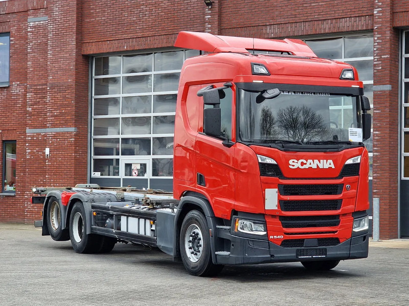 Scania R540 NGS 6x2 - BDF - Retarder - Full air - Navi - Led - Fridge - 4.95 WB - Caminhão transportador de contêineres/ Caixa móvel: foto 1 Scania R540 NGS 6x2 - BDF - Retarder - Full air - Navi - Led - Fridge - 4.95 WB - Caminhão transportador de contêineres/ Caixa móvel: foto 1