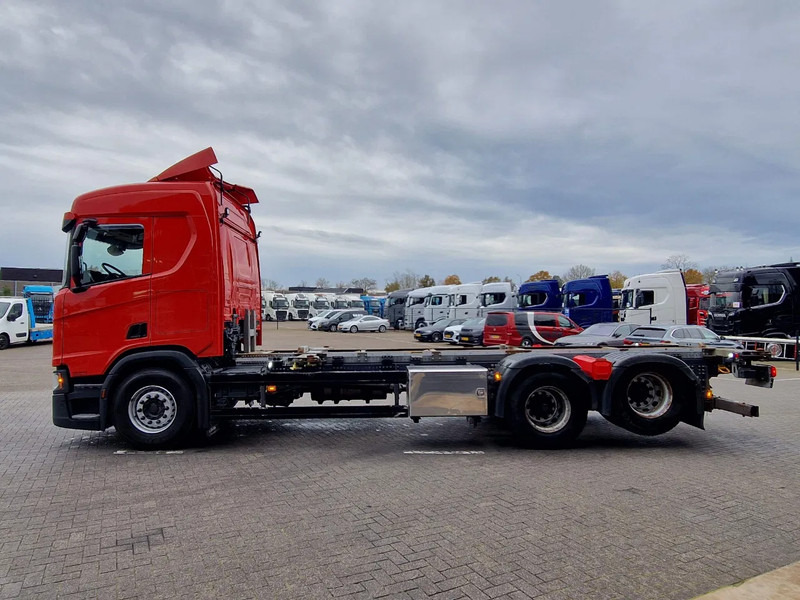 Scania R540 NGS 6x2 - BDF - Retarder - Full air - Navi - Led - Fridge - 4.95 WB - Caminhão transportador de contêineres/ Caixa móvel: foto 4 Scania R540 NGS 6x2 - BDF - Retarder - Full air - Navi - Led - Fridge - 4.95 WB - Caminhão transportador de contêineres/ Caixa móvel: foto 4