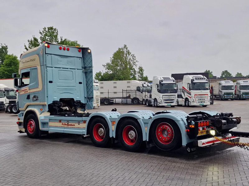 Scania R620 Topline 8x4 - Retarder - Full air - Custom interior - Show truck - HUB reduction - Caminhão chassi: foto 4 Scania R620 Topline 8x4 - Retarder - Full air - Custom interior - Show truck - HUB reduction - Caminhão chassi: foto 4