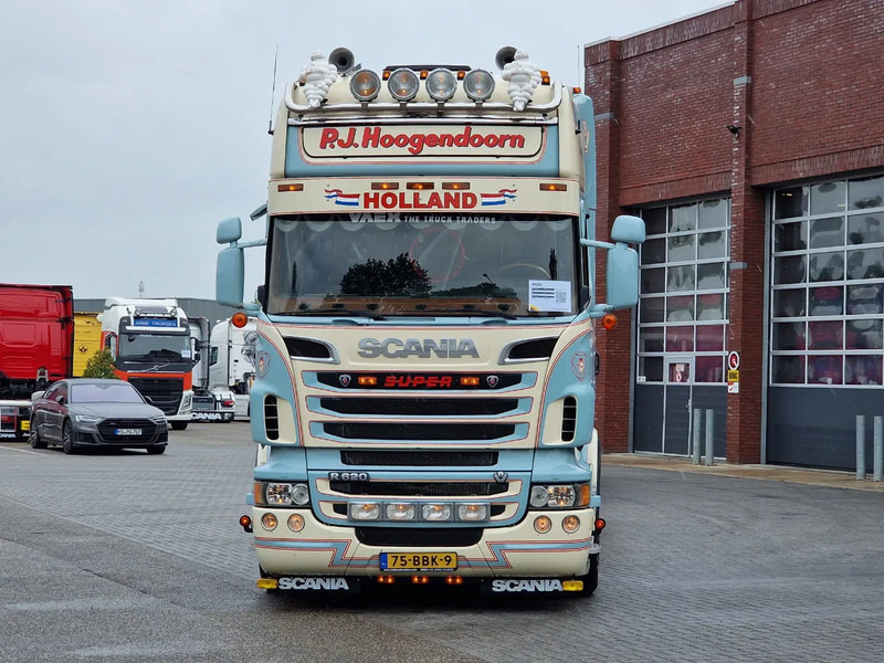 Scania R620 Topline 8x4 - Retarder - Full air - Custom interior - Show truck - HUB reduction - Caminhão chassi: foto 2 Scania R620 Topline 8x4 - Retarder - Full air - Custom interior - Show truck - HUB reduction - Caminhão chassi: foto 2