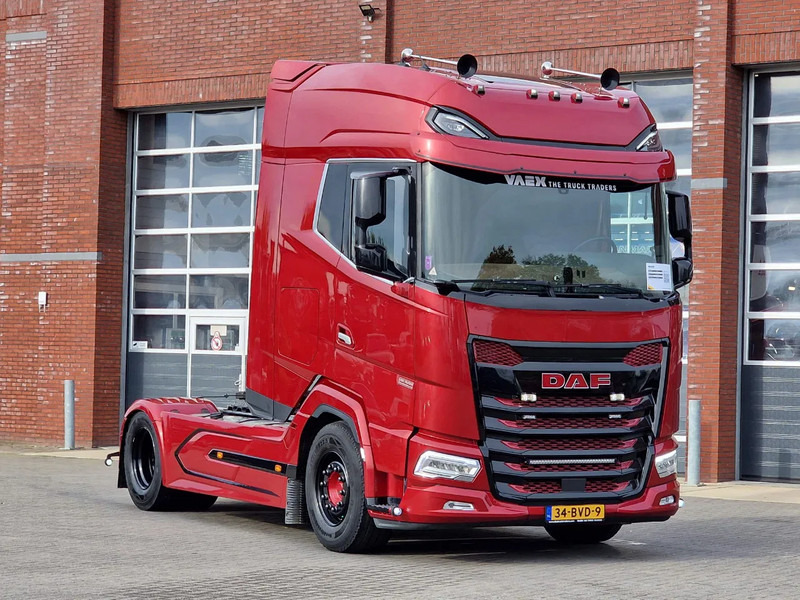 DAF XG+ 530 4x2 - Full spec - New engine - Full air - Leather interior - 2x tank - - Tractor: foto 1 DAF XG+ 530 4x2 - Full spec - New engine - Full air - Leather interior - 2x tank - - Tractor: foto 1