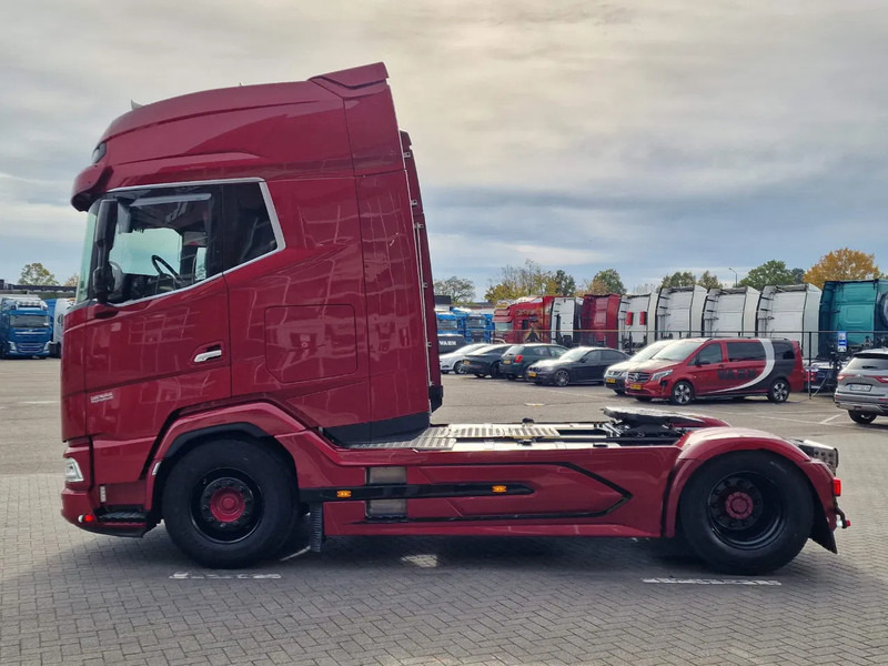 DAF XG+ 530 4x2 - Full spec - New engine - Full air - Leather interior - 2x tank - - Tractor: foto 4 DAF XG+ 530 4x2 - Full spec - New engine - Full air - Leather interior - 2x tank - - Tractor: foto 4