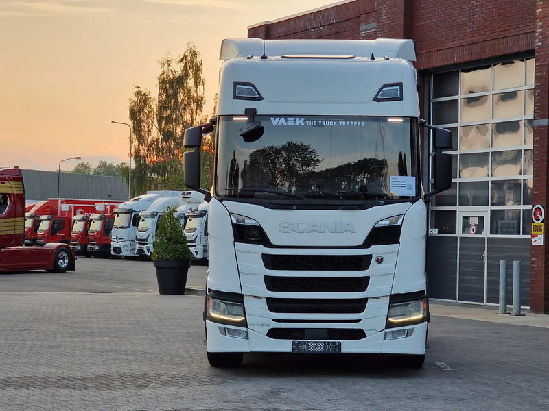 Scania R450 NGS Highline 4x2 - Retarder - Full air - Led - Navi - 2x tank - Tractor: foto 2 Scania R450 NGS Highline 4x2 - Retarder - Full air - Led - Navi - 2x tank - Tractor: foto 2