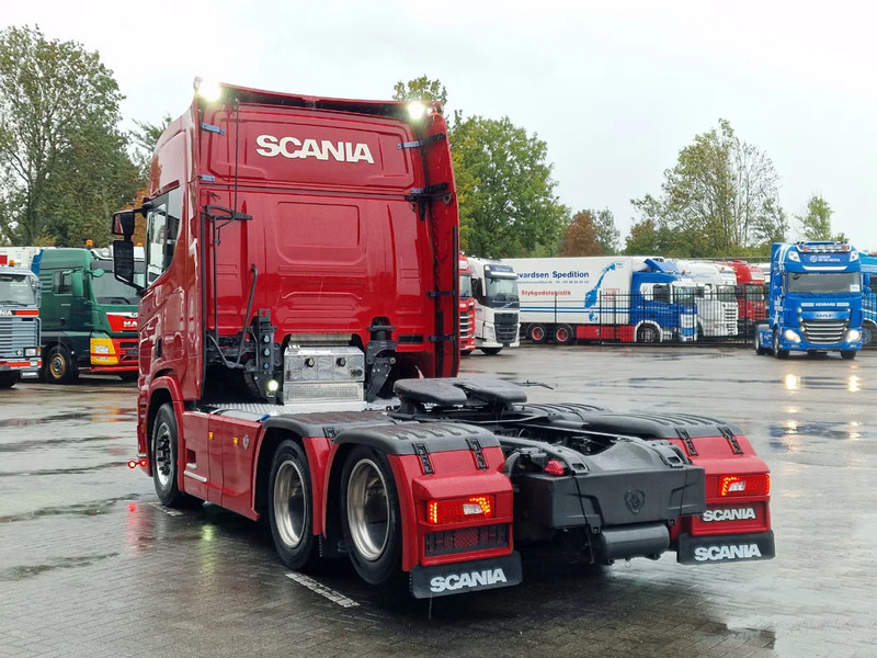 Scania R580 V8 NGS Highline 6x2 - Retarder - Leather - Full air - 3.15 WB - Navi - Led - No EGR - Tractor: foto 5 Scania R580 V8 NGS Highline 6x2 - Retarder - Leather - Full air - 3.15 WB - Navi - Led - No EGR - Tractor: foto 5