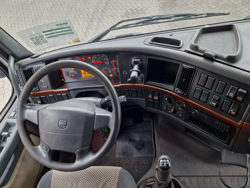 Tractor Volvo FH 13.440 Globetrotter XL 4x2 - Manual gearbox - Euro 5 - Low KM: foto 11
