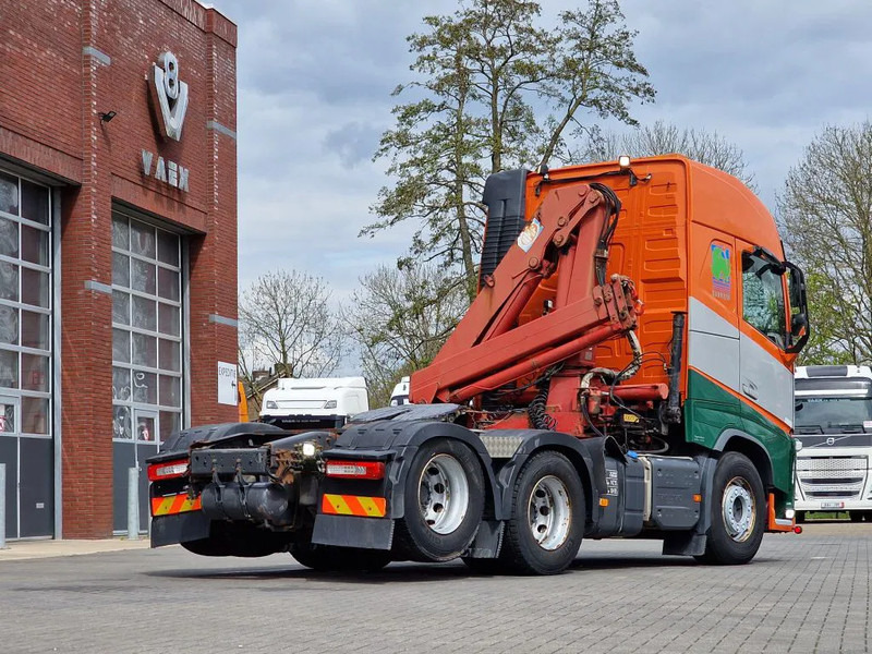 Tractor Volvo FH 13.500 6x4 - HMF 1153 K2 crane kran grua - Hydraulic - Lift axle - Euro 6: foto 9 Tractor Volvo FH 13.500 6x4 - HMF 1153 K2 crane kran grua - Hydraulic - Lift axle - Euro 6: foto 9