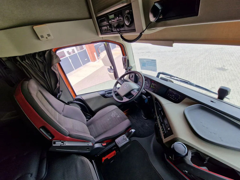 Tractor Volvo FH 13.500 6x4 - HMF 1153 K2 crane kran grua - Hydraulic - Lift axle - Euro 6: foto 14 Tractor Volvo FH 13.500 6x4 - HMF 1153 K2 crane kran grua - Hydraulic - Lift axle - Euro 6: foto 14