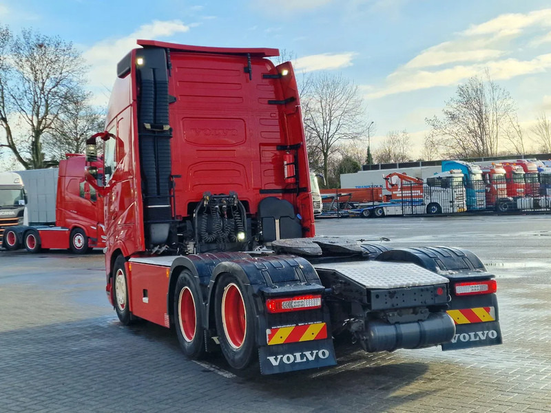 Volvo FH 13.500 Globetrotter XL 6x2 - Night clima - 3.00 WB - Leather - Full air - Tractor: foto 5 Volvo FH 13.500 Globetrotter XL 6x2 - Night clima - 3.00 WB - Leather - Full air - Tractor: foto 5