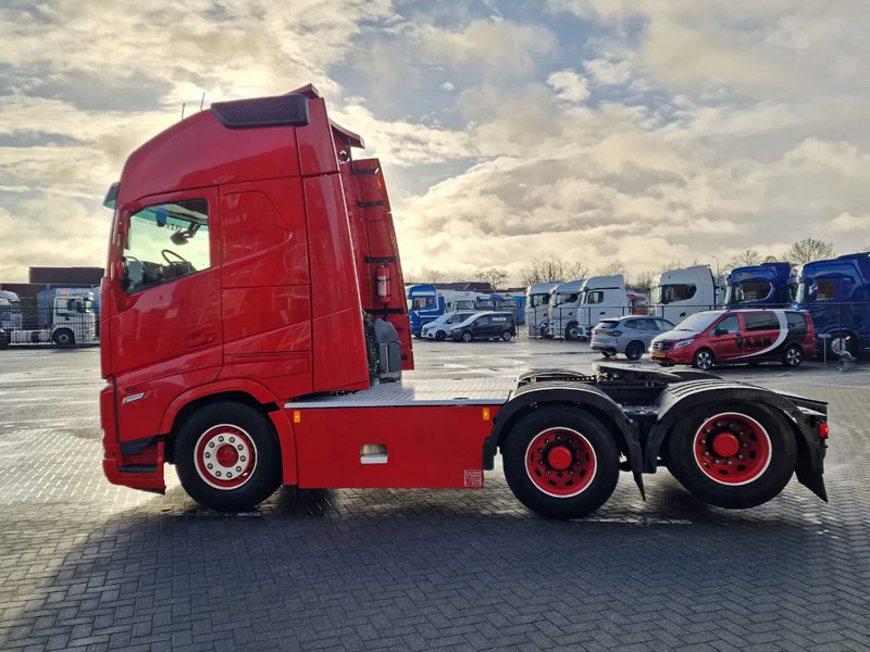 Volvo FH 13.500 Globetrotter XL 6x2 - Night clima - 3.00 WB - Leather - Full air - Tractor: foto 4 Volvo FH 13.500 Globetrotter XL 6x2 - Night clima - 3.00 WB - Leather - Full air - Tractor: foto 4