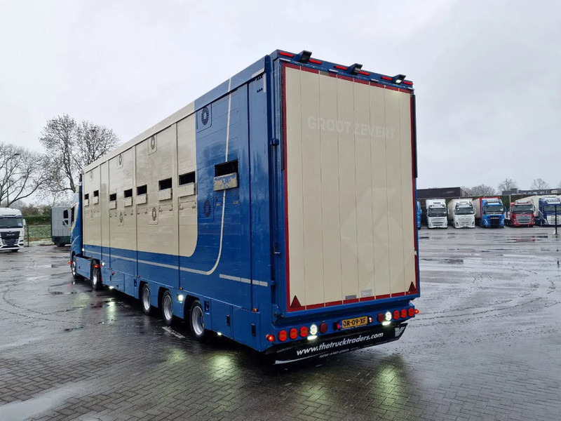 Volvo FH 500 4x2 + 2 deck livestock - Ventilation - Moving floors - 2x steering axle VSE - Tractor: foto 5 Volvo FH 500 4x2 + 2 deck livestock - Ventilation - Moving floors - 2x steering axle VSE - Tractor: foto 5