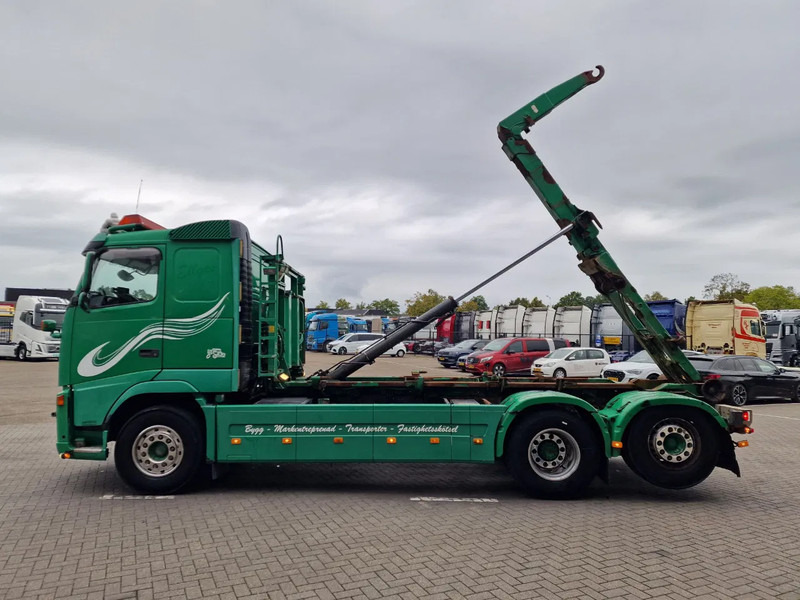 Volvo FH 13.440 6x2*4 - HIAB Hooklift 17T - Euro 5 - I shift - Steering axle - Caminhão polibenne: foto 4 Volvo FH 13.440 6x2*4 - HIAB Hooklift 17T - Euro 5 - I shift - Steering axle - Caminhão polibenne: foto 4
