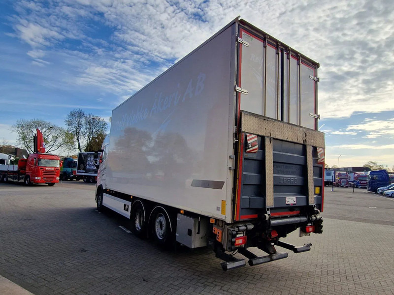 Volvo FH 13.460 Globetrotter 6x2 - Carrier Frigo Supra 850 Nordic - Loadlift - Full air - LNG - Caminhão isotérmico: foto 5 Volvo FH 13.460 Globetrotter 6x2 - Carrier Frigo Supra 850 Nordic - Loadlift - Full air - LNG - Caminhão isotérmico: foto 5