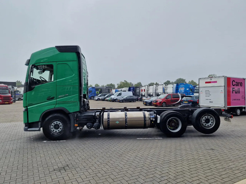 Volvo FH 13.460 Globetrotter 6x2 - Chassis - 4.60 WB - HUB Reduction - LNG - Caminhão chassi: foto 4 Volvo FH 13.460 Globetrotter 6x2 - Chassis - 4.60 WB - HUB Reduction - LNG - Caminhão chassi: foto 4