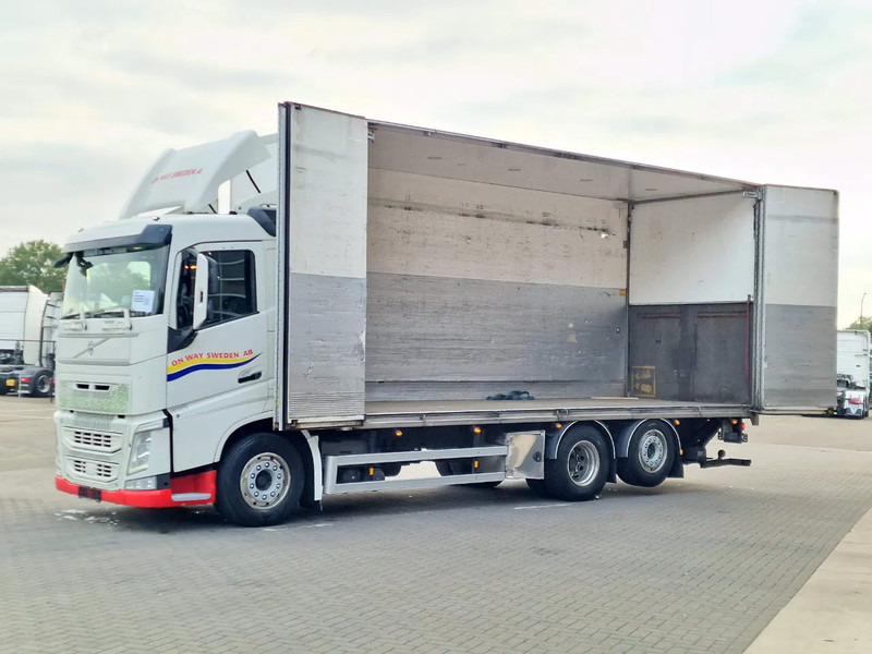 Volvo FH 13.460 lowroof 6x2 - Box with Sidedoors - 480 WB - Full air - Caminhão furgão: foto 4 Volvo FH 13.460 lowroof 6x2 - Box with Sidedoors - 480 WB - Full air - Caminhão furgão: foto 4