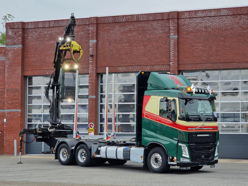 Volvo FH 13.540 6x4 - HIAB / Loglift F125Z 80 Crane - Krane - Grua year 2019 - Caminhão florestal, Caminhão grua: foto 1 Volvo FH 13.540 6x4 - HIAB / Loglift F125Z 80 Crane - Krane - Grua year 2019 - Caminhão florestal, Caminhão grua: foto 1