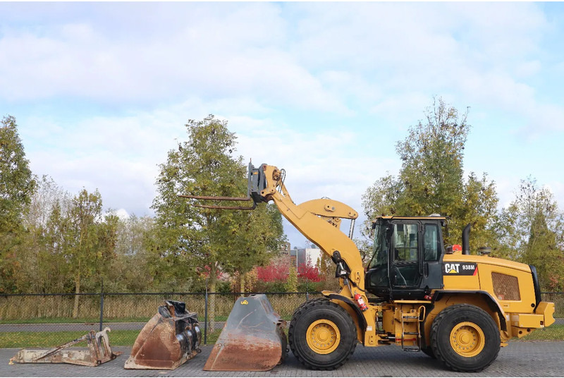 Caterpillar 938 M | 2X BUCKET | JIB | FORKS | BSS | GOOD CONDITION - Carregadeira de rodas: foto 1 Caterpillar 938 M | 2X BUCKET | JIB | FORKS | BSS | GOOD CONDITION - Carregadeira de rodas: foto 1