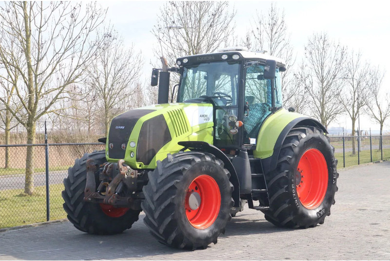 Claas Axion 850 | HEXASHIFT MANUAL | FRONT PTO - Trator: foto 2 Claas Axion 850 | HEXASHIFT MANUAL | FRONT PTO - Trator: foto 2