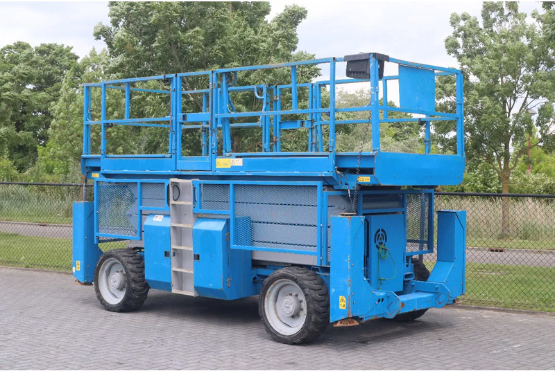 Genie GS-4390 RT | 15 METER | 680 KG - Plataforma de Tijera/ Plataforma de tesoura: foto 3 Genie GS-4390 RT | 15 METER | 680 KG - Plataforma de Tijera/ Plataforma de tesoura: foto 3