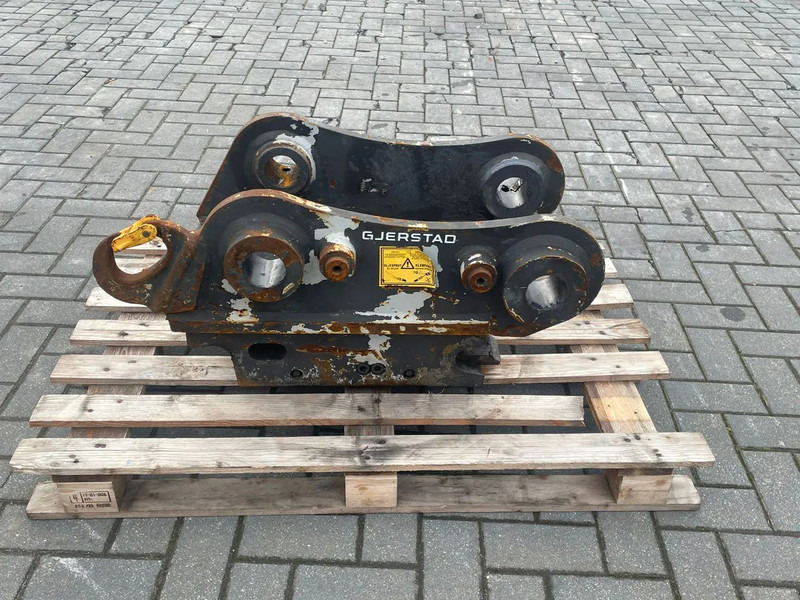 Gjerstad G60 | KM60 | S60 | HYDRAULIC QUICK COUPLER | M318F - Acoplamento rápido de Máquina de construção: foto 5 Gjerstad G60 | KM60 | S60 | HYDRAULIC QUICK COUPLER | M318F - Acoplamento rápido de Máquina de construção: foto 5