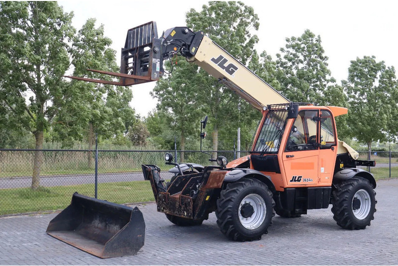 JLG 3614 RS | HYDR. FORKS | BUCKET | LOW HOURS - Empilhador telescópico: foto 2 JLG 3614 RS | HYDR. FORKS | BUCKET | LOW HOURS - Empilhador telescópico: foto 2