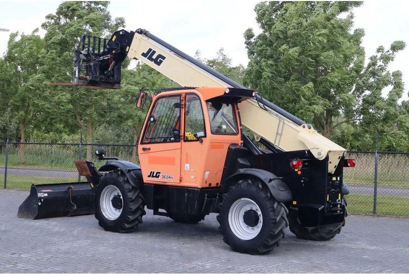 JLG 3614 RS | HYDR. FORKS | BUCKET | LOW HOURS - Empilhador telescópico: foto 3 JLG 3614 RS | HYDR. FORKS | BUCKET | LOW HOURS - Empilhador telescópico: foto 3