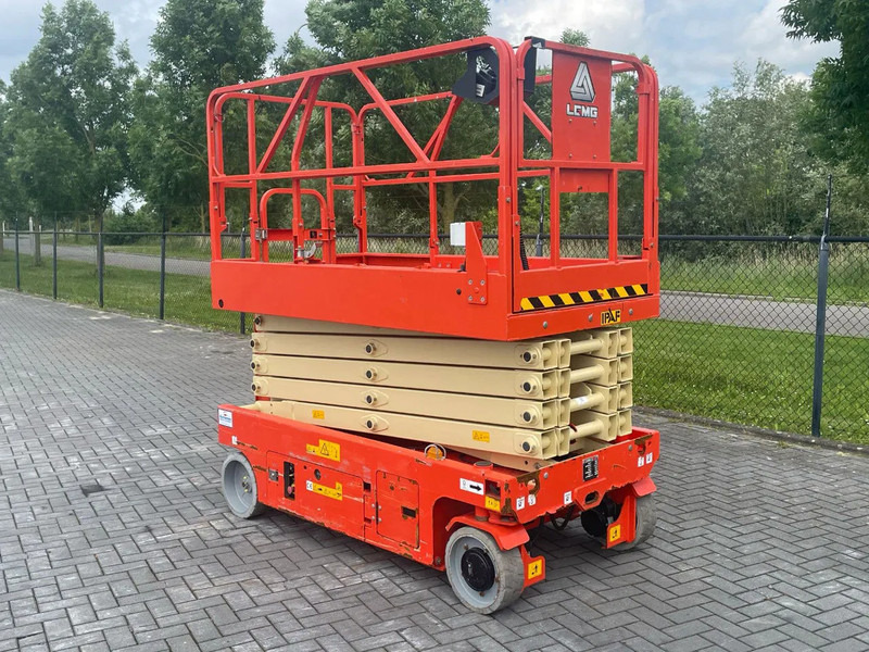 LGMG AS1012E | 12 METER | 320 KG | GS-3232 | ES 3246 - Plataforma de Tijera/ Plataforma de tesoura: foto 2 LGMG AS1012E | 12 METER | 320 KG | GS-3232 | ES 3246 - Plataforma de Tijera/ Plataforma de tesoura: foto 2