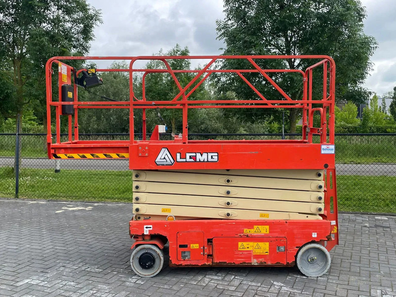 LGMG AS1012E | 12 METER | 320 KG | GS-3232 | ES 3246 - Plataforma de Tijera/ Plataforma de tesoura: foto 4 LGMG AS1012E | 12 METER | 320 KG | GS-3232 | ES 3246 - Plataforma de Tijera/ Plataforma de tesoura: foto 4
