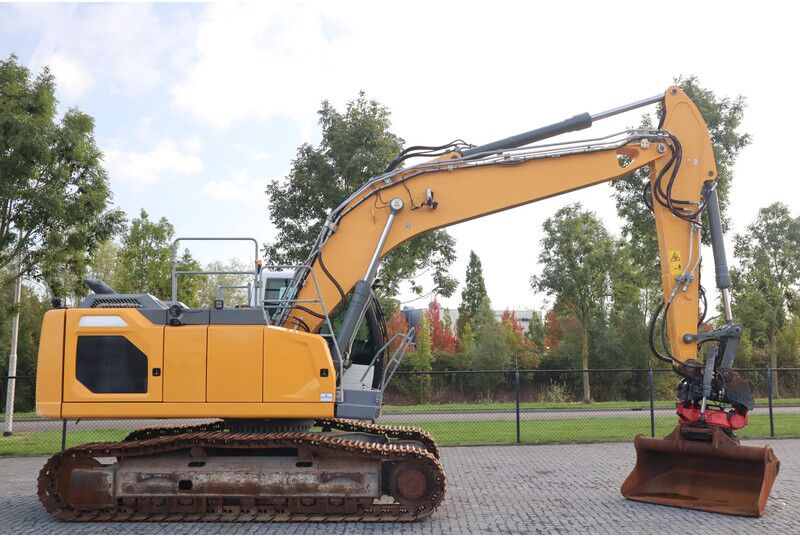 Liebherr R924 WLC | ROTOTILT R8 | BUCKET | - Escavadora de rastos: foto 4 Liebherr R924 WLC | ROTOTILT R8 | BUCKET | - Escavadora de rastos: foto 4