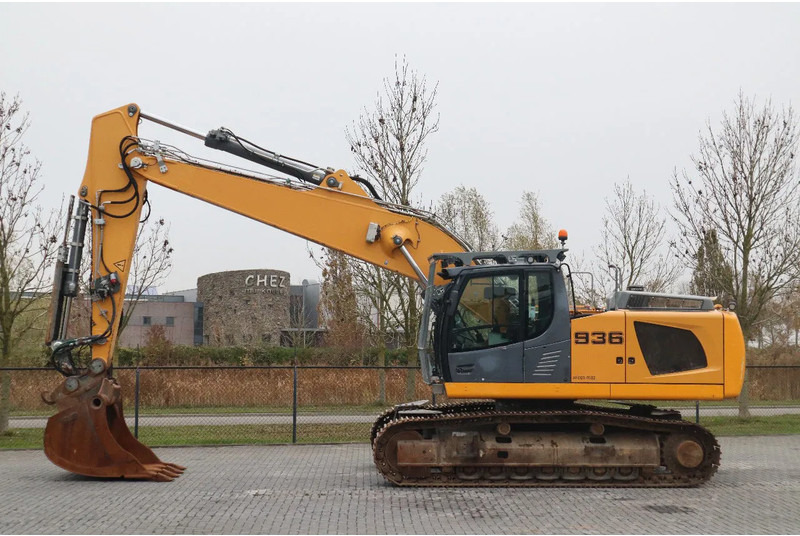 Liebherr R936 NLC | STRAIGHT BOOM | MAGNET GEN | OILQUICK - Escavadora de rastos: foto 1 Liebherr R936 NLC | STRAIGHT BOOM | MAGNET GEN | OILQUICK - Escavadora de rastos: foto 1