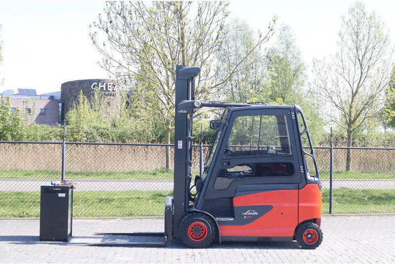 Linde E35 HL-01 | SIDESHIFT | POSITIONERS | LOW HOURS - Empilhadeira elétrica: foto 1 Linde E35 HL-01 | SIDESHIFT | POSITIONERS | LOW HOURS - Empilhadeira elétrica: foto 1