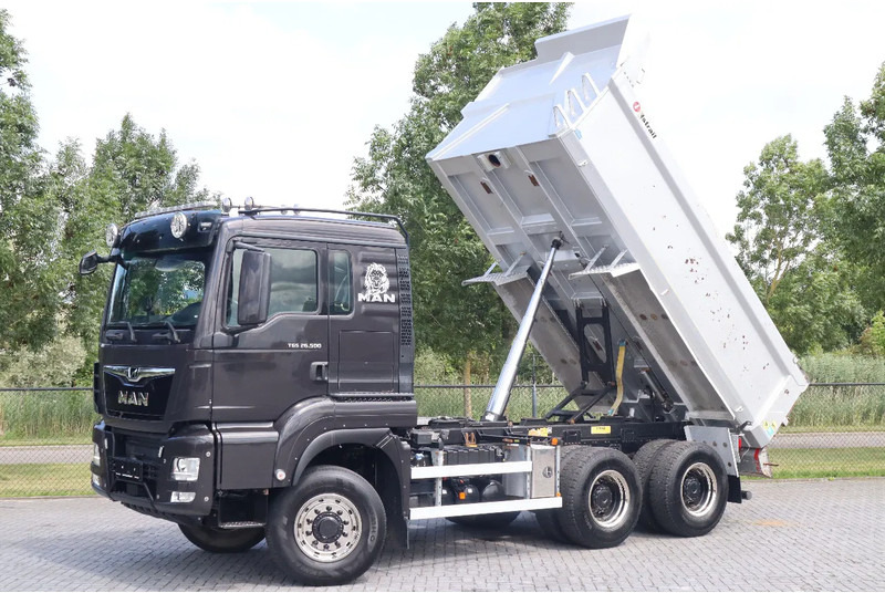 MAN TGS 26.500 | 6X6 | HYDRODRIVE | RETARDER | BIG AXLES | EURO 6 - Caminhão basculante: foto 1 MAN TGS 26.500 | 6X6 | HYDRODRIVE | RETARDER | BIG AXLES | EURO 6 - Caminhão basculante: foto 1