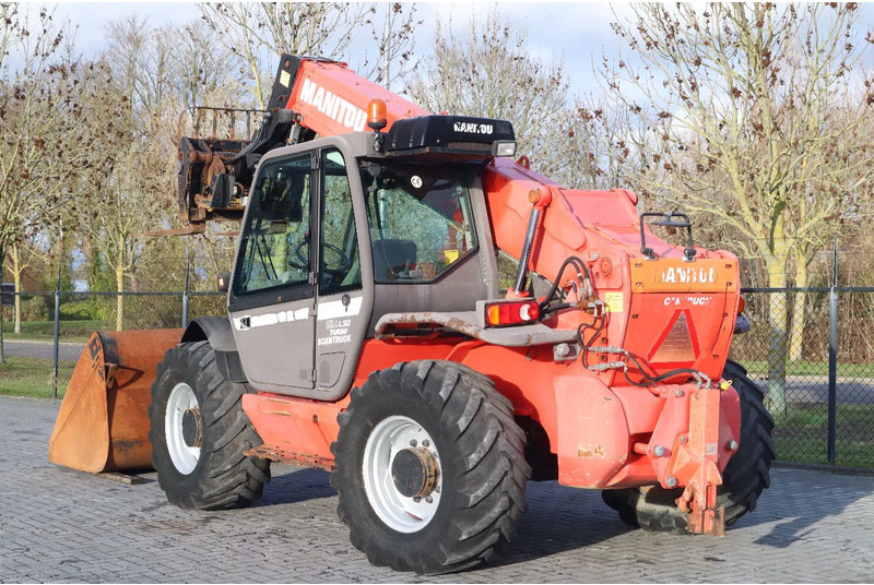 Manitou MLT 845-120 LSU | FORKS | BUCKET | QUICK COUPLER - Empilhador telescópico: foto 3 Manitou MLT 845-120 LSU | FORKS | BUCKET | QUICK COUPLER - Empilhador telescópico: foto 3