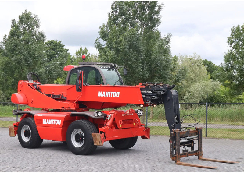 Manitou MRT 2540+ PRIVILEGE | HYDR. FORKS | REMOTE CTRL | PT1500 WINCH - Carregadeira: foto 5 Manitou MRT 2540+ PRIVILEGE | HYDR. FORKS | REMOTE CTRL | PT1500 WINCH - Carregadeira: foto 5