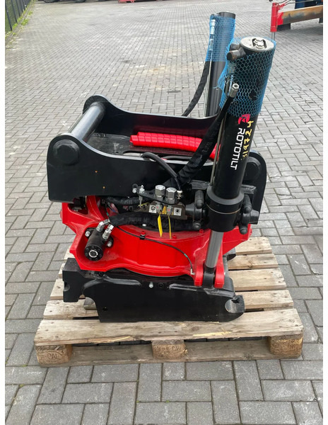 ROTOTILT R8 | S80 | FULL SET | JOYSTICKS | NEW / UNUSED | ICS | LHV | ILS | SC - Tiltrotator de Máquina de construção: foto 4 ROTOTILT R8 | S80 | FULL SET | JOYSTICKS | NEW / UNUSED | ICS | LHV | ILS | SC - Tiltrotator de Máquina de construção: foto 4