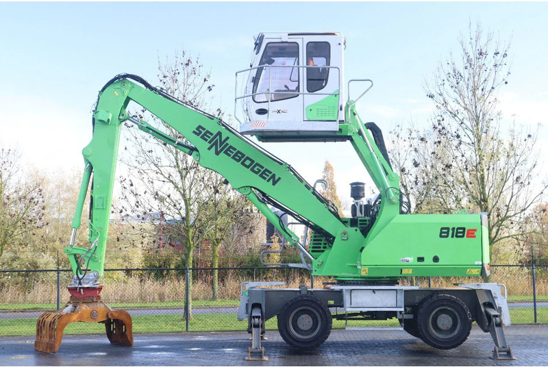 Sennebogen 818 E K9 ULM | SORTING GRAB | GOOD TIRES - Escavadeira de rodas: foto 1 Sennebogen 818 E K9 ULM | SORTING GRAB | GOOD TIRES - Escavadeira de rodas: foto 1